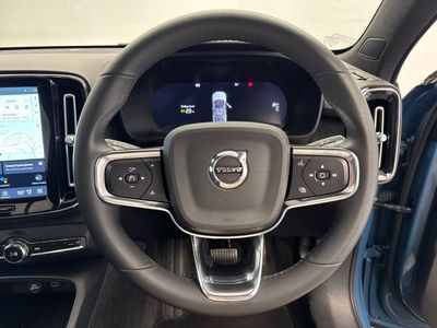 2023 Volvo C40