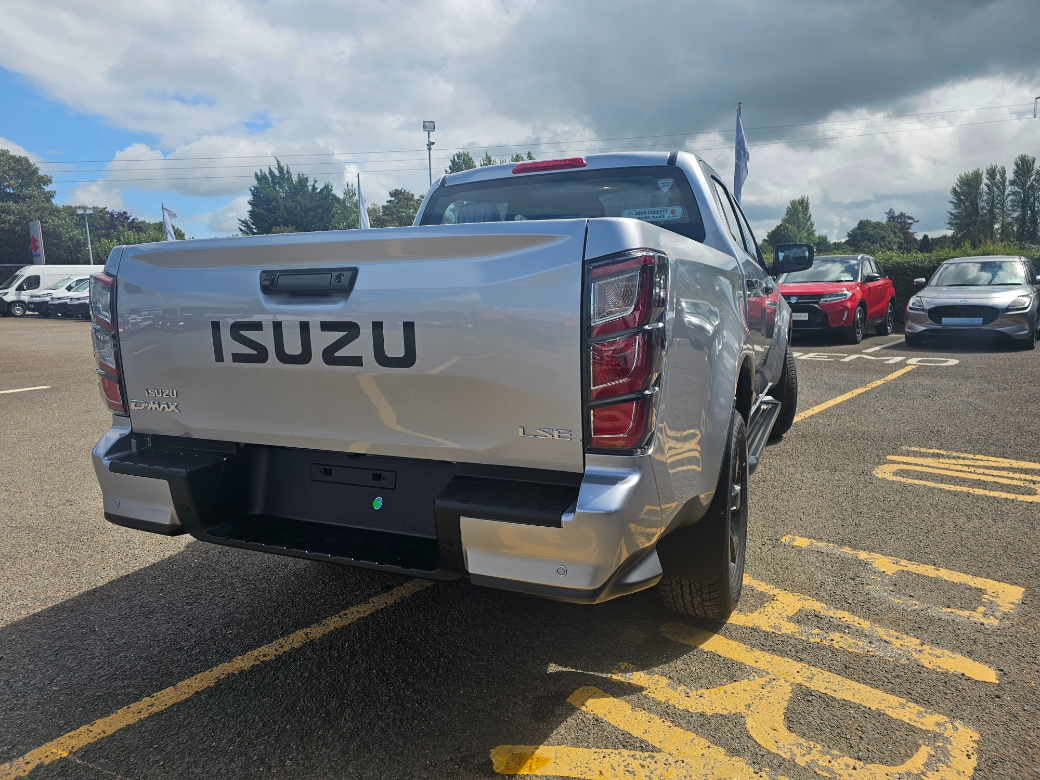 2025 Isuzu D-MAX
