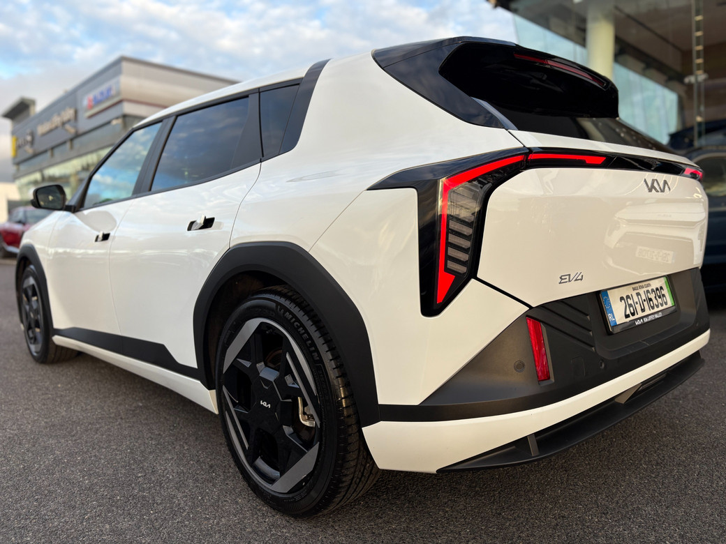 2026 Kia EV4