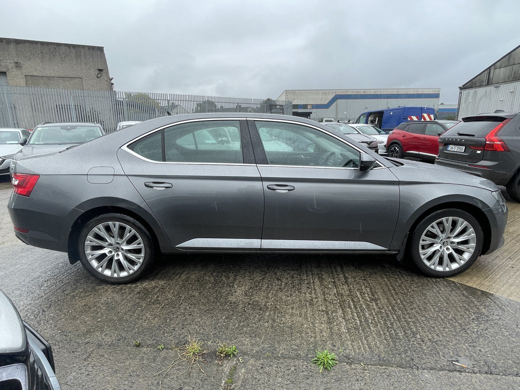 2022 Skoda Superb