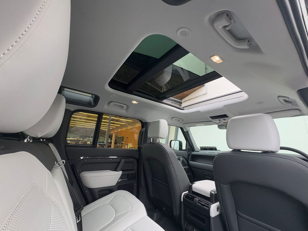 2025 Land Rover Defender