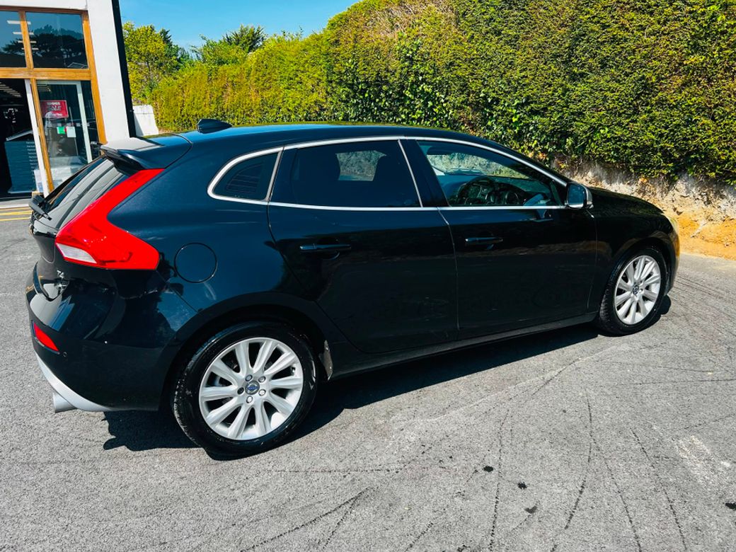 2015 Volvo V40