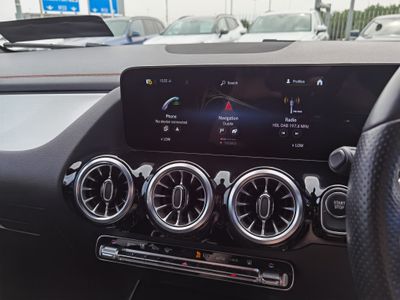 2022 Mercedes-Benz EQA