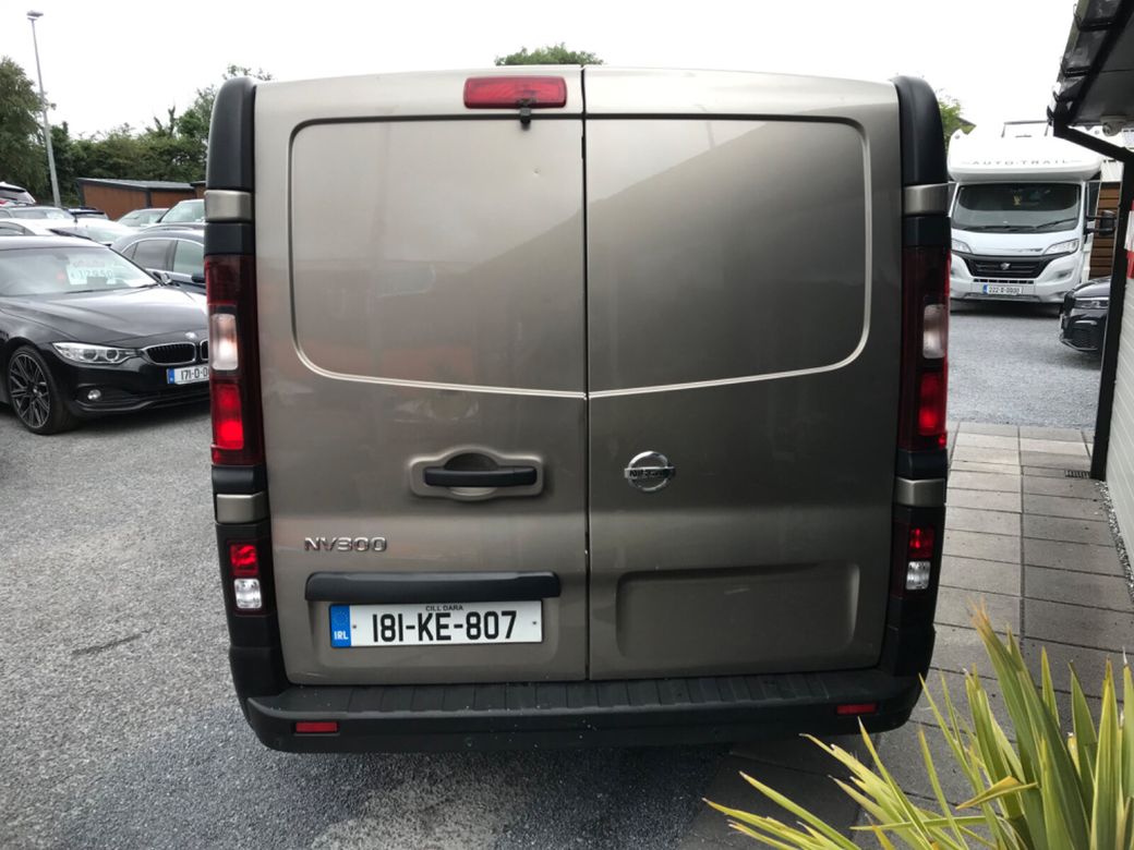 2018 Nissan NV300