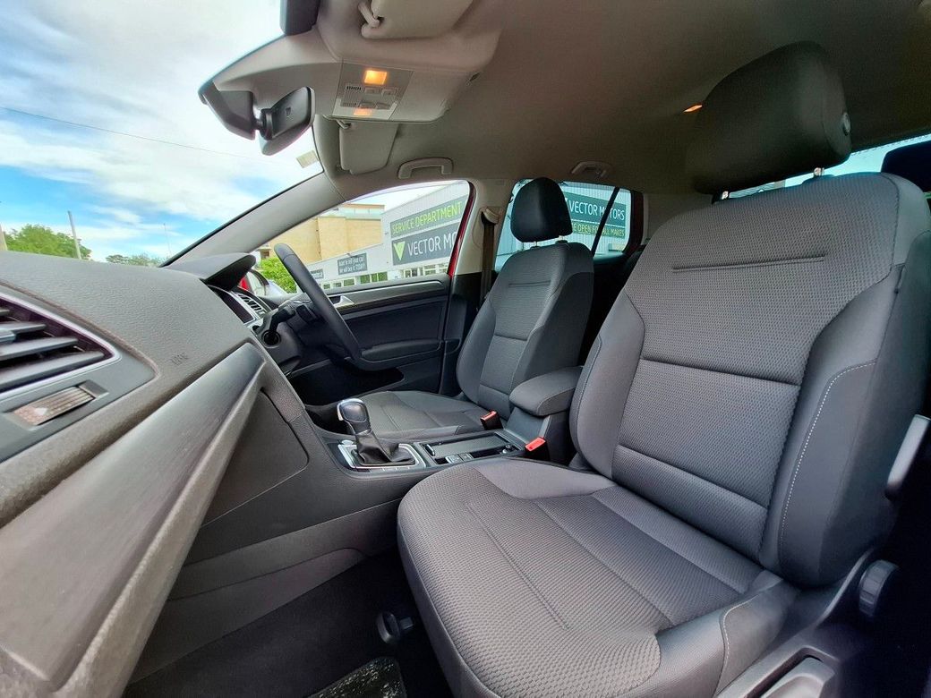 2019 Volkswagen Golf