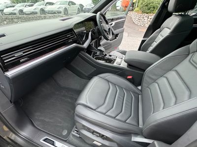 2023 Volkswagen Touareg