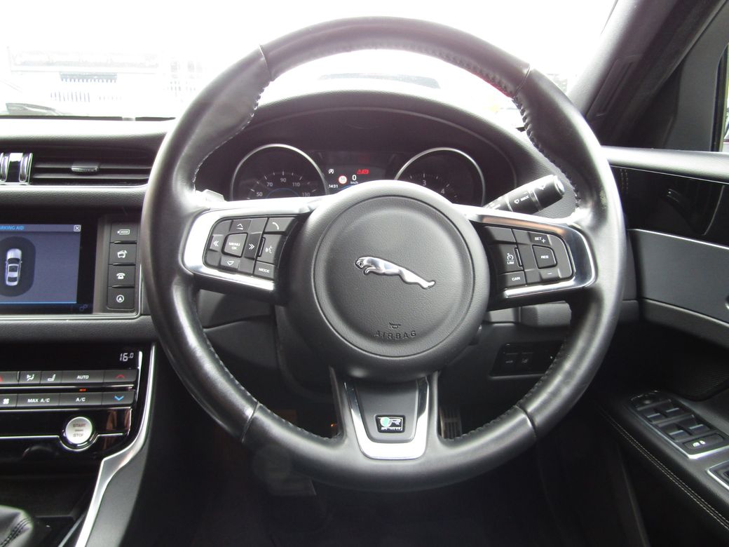 2017 Jaguar XF