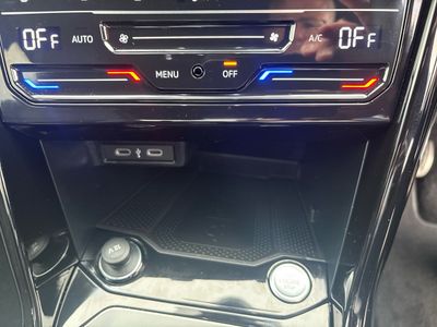 2025 Volkswagen T-Roc