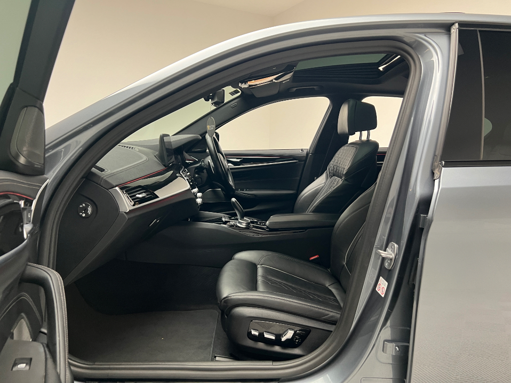 2021 BMW 5 Series