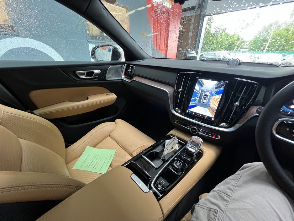 2024 Volvo V60