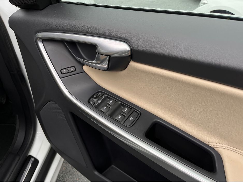 2016 Volvo XC60