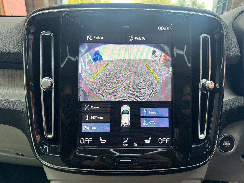 2020 Volvo XC40