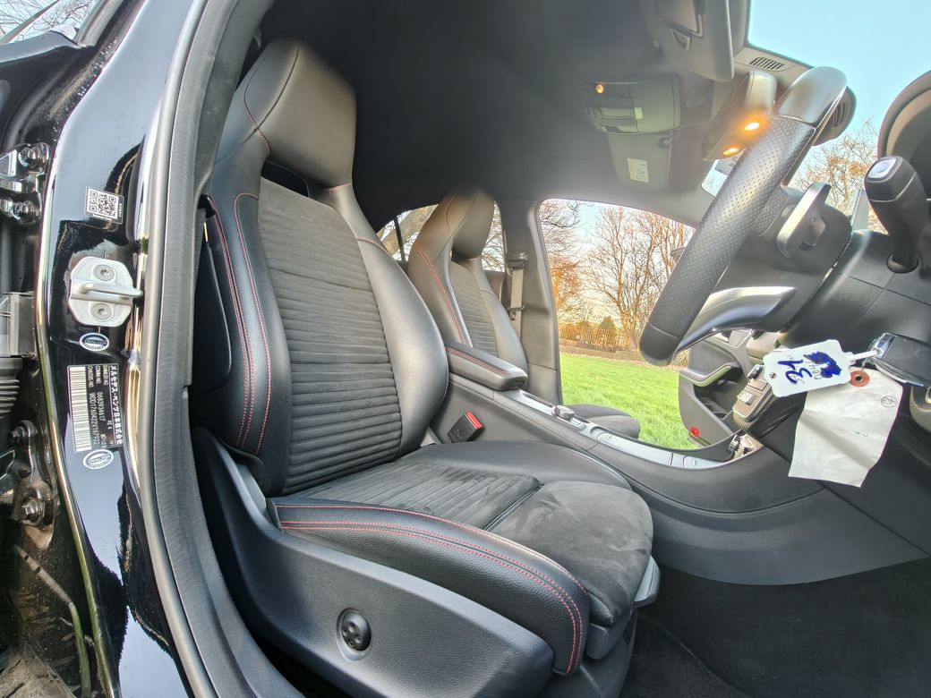 2016 Mercedes-Benz A 180