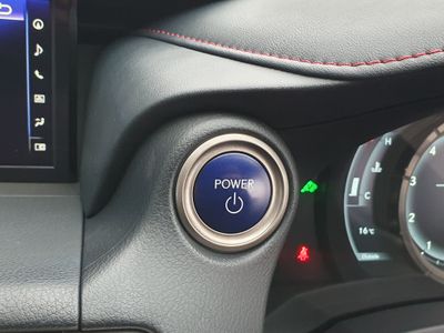 2017 Lexus IS 300h
