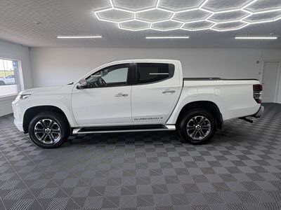 2020 Mitsubishi L200