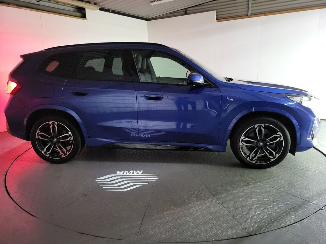 2023 BMW X1