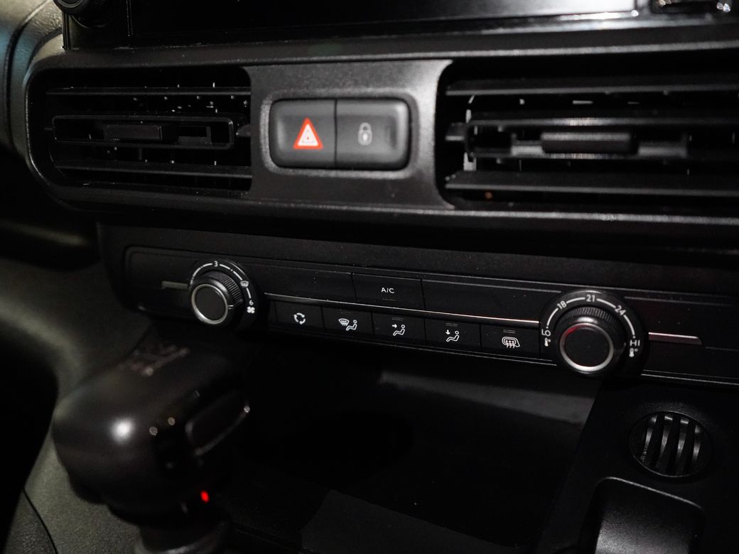 2023 Peugeot Partner