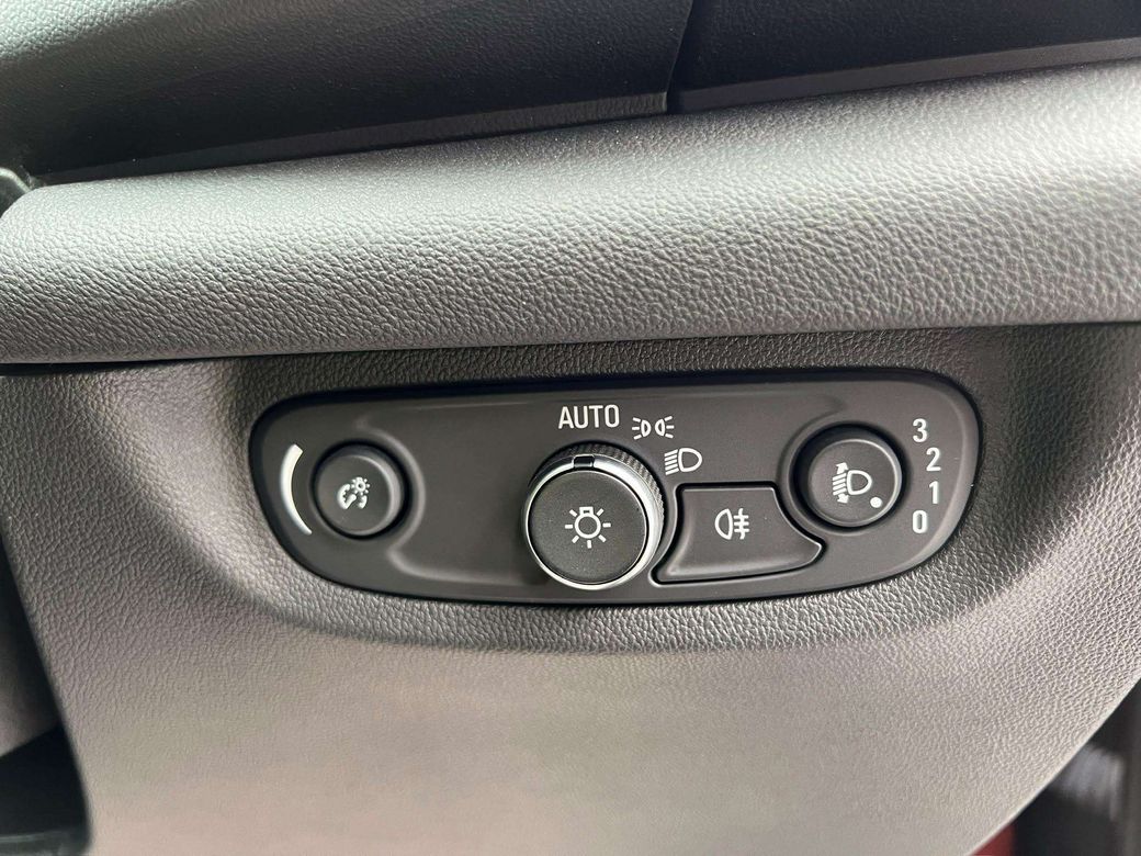 2021 Opel Insignia