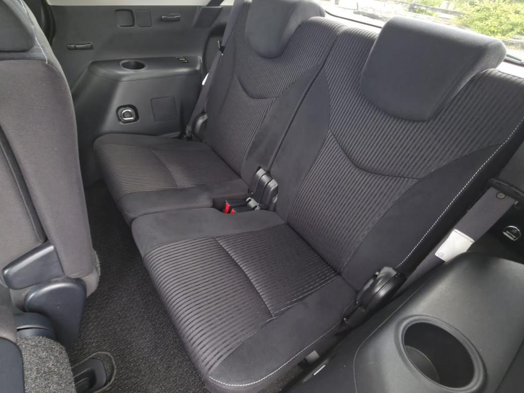 2017 Toyota Prius Alpha