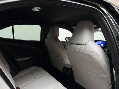 2023 Lexus UX 250H