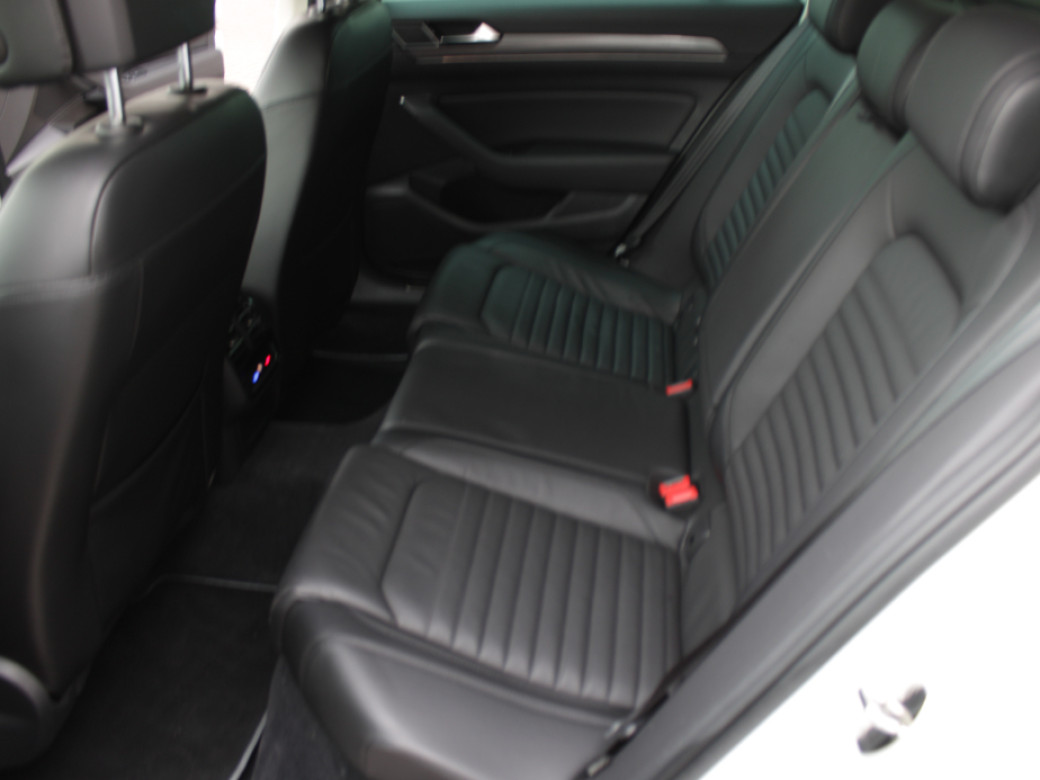 2019 Volkswagen Passat