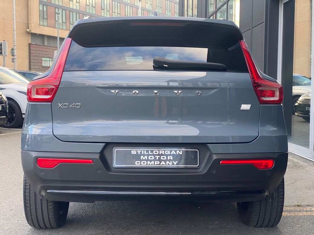 2023 Volvo XC40