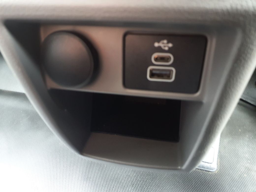 2025 Volkswagen Transporter