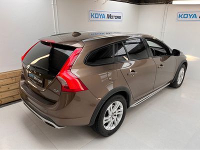2016 Volvo V60 Cross Country