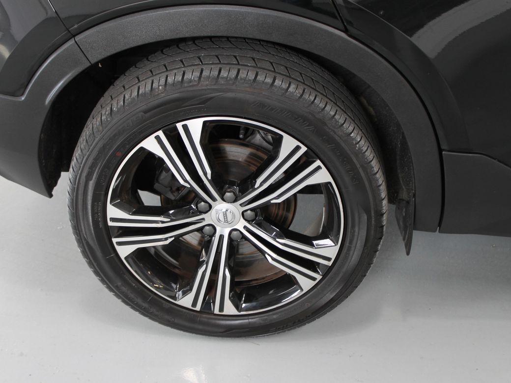 2020 Volvo XC40