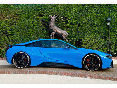 2017 BMW i8