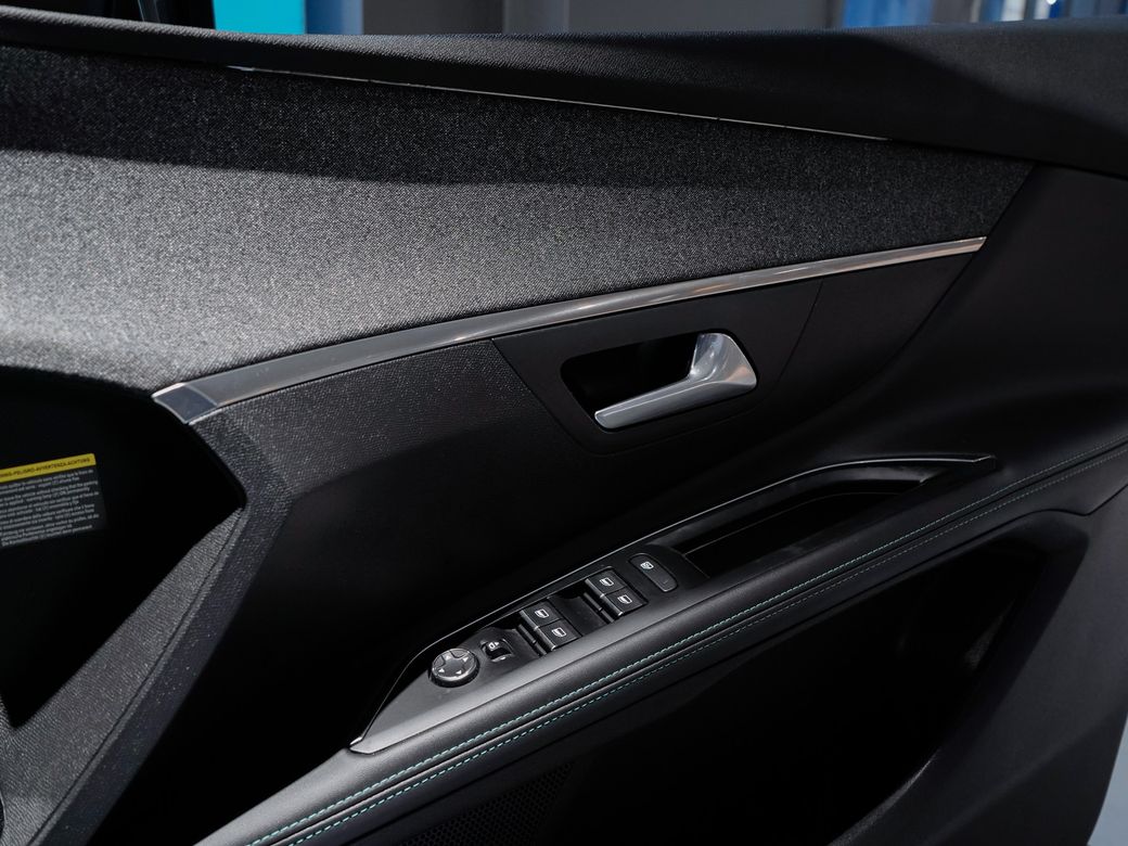 2023 Peugeot 5008