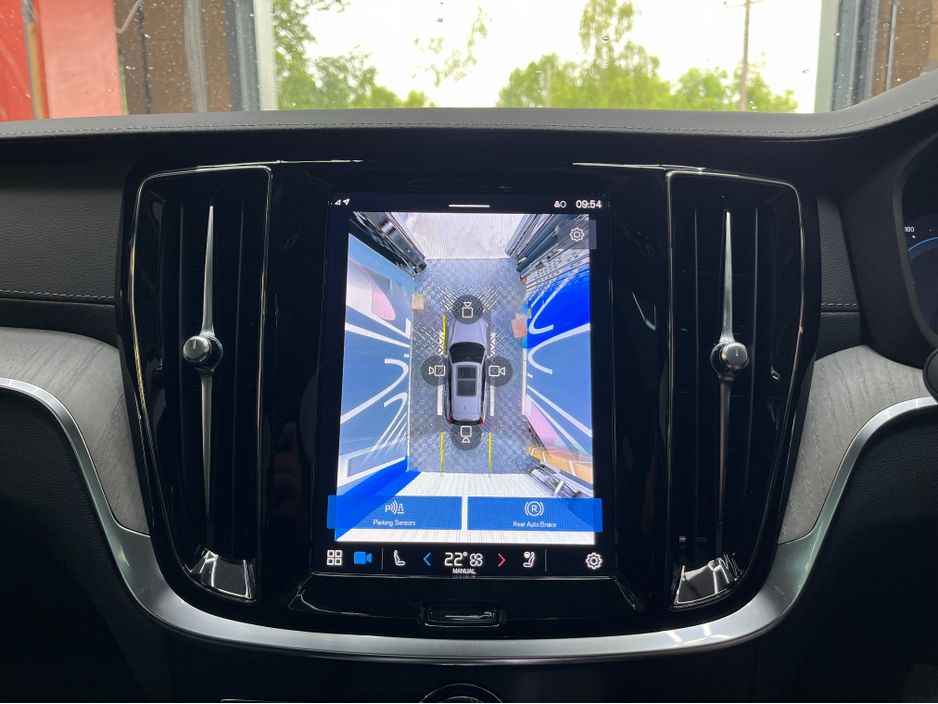 2024 Volvo V40