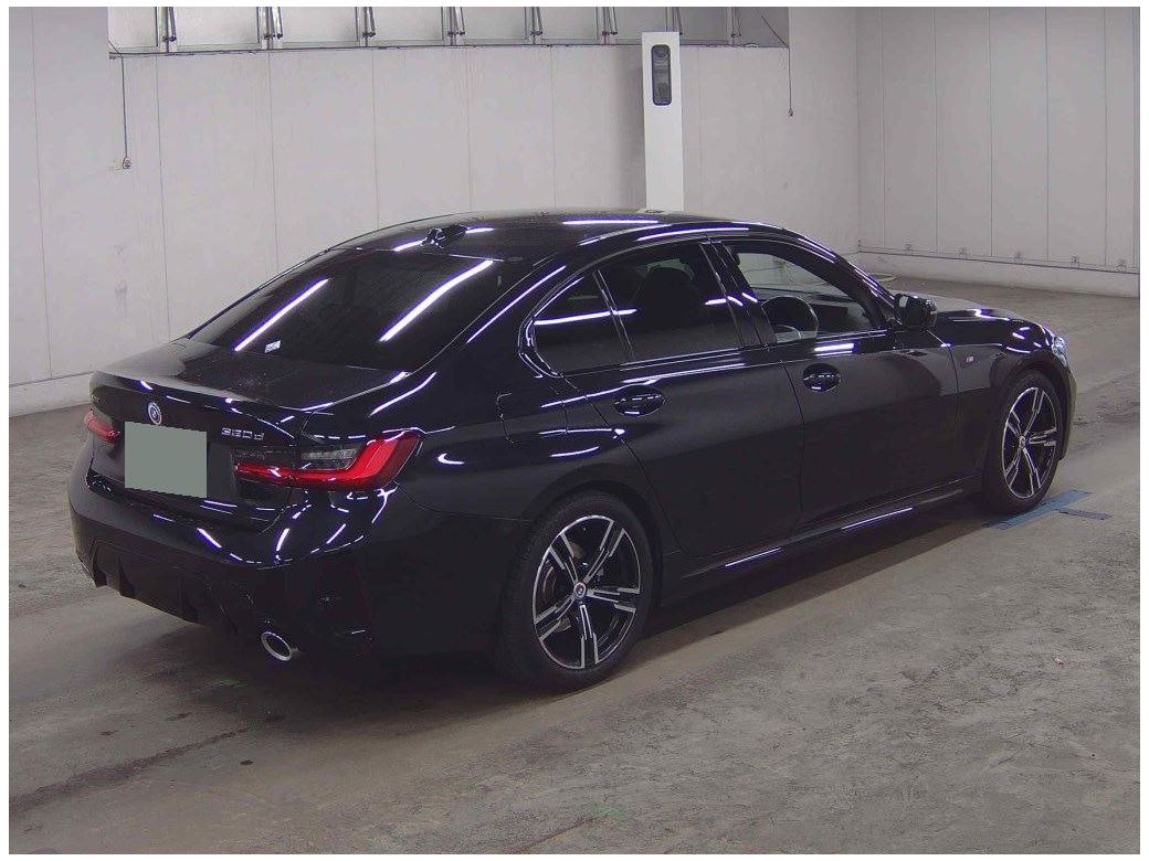 2023 BMW 320