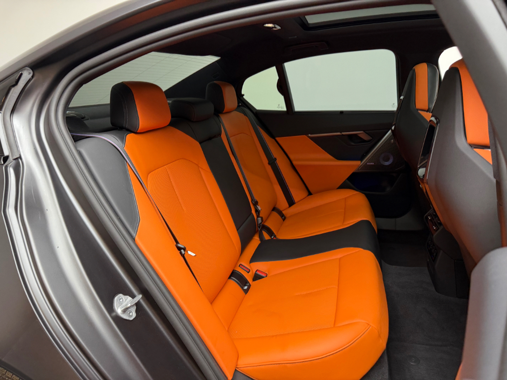 2025 BMW M5