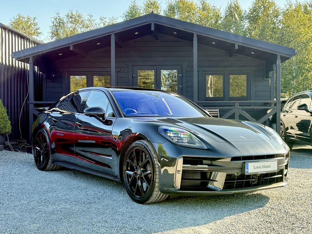 2025 Porsche Panamera