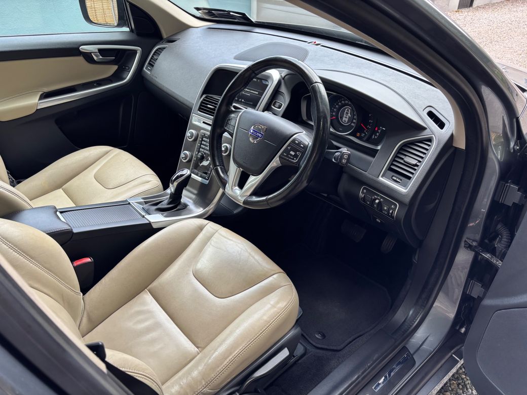 2015 Volvo XC60
