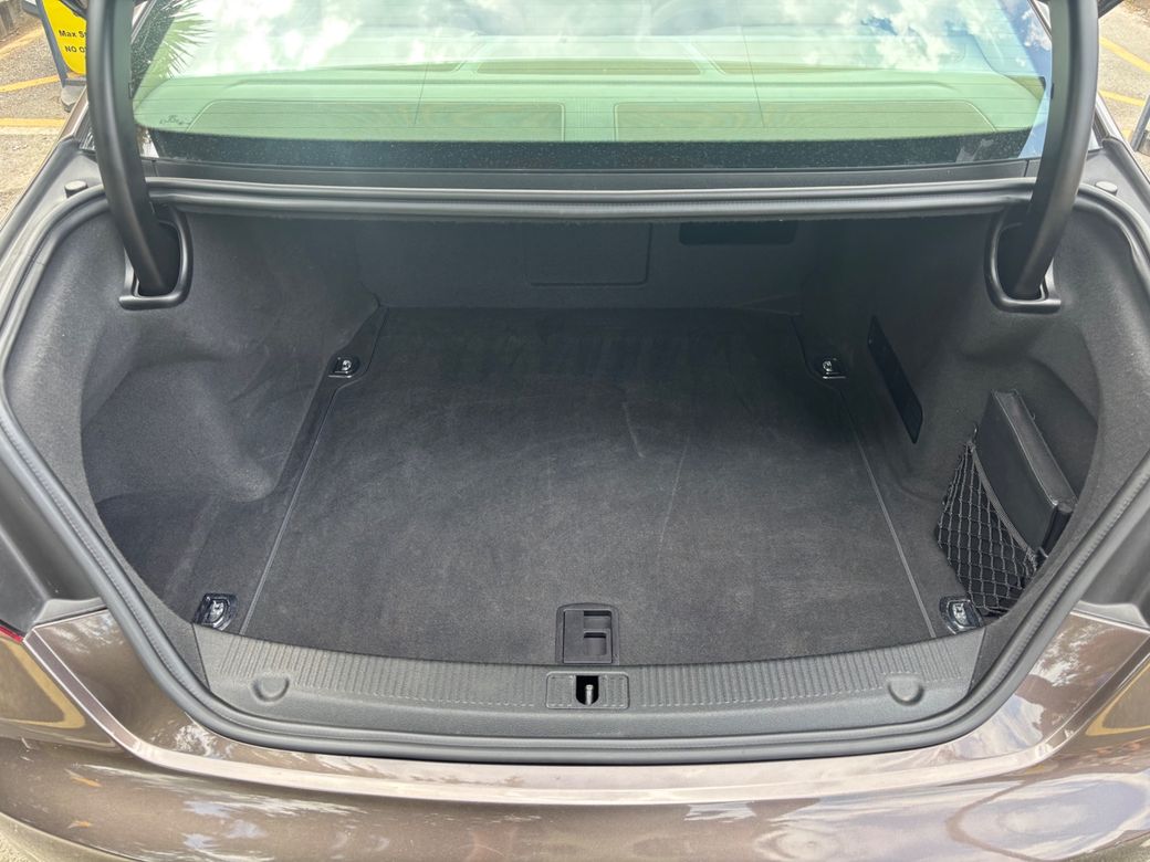 2016 Audi A8