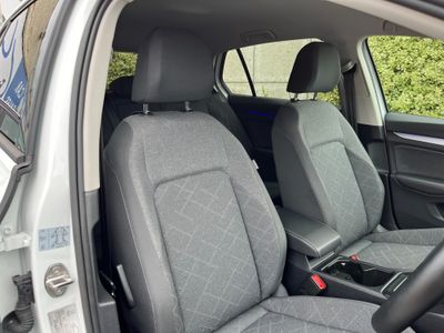 2024 Volkswagen Golf