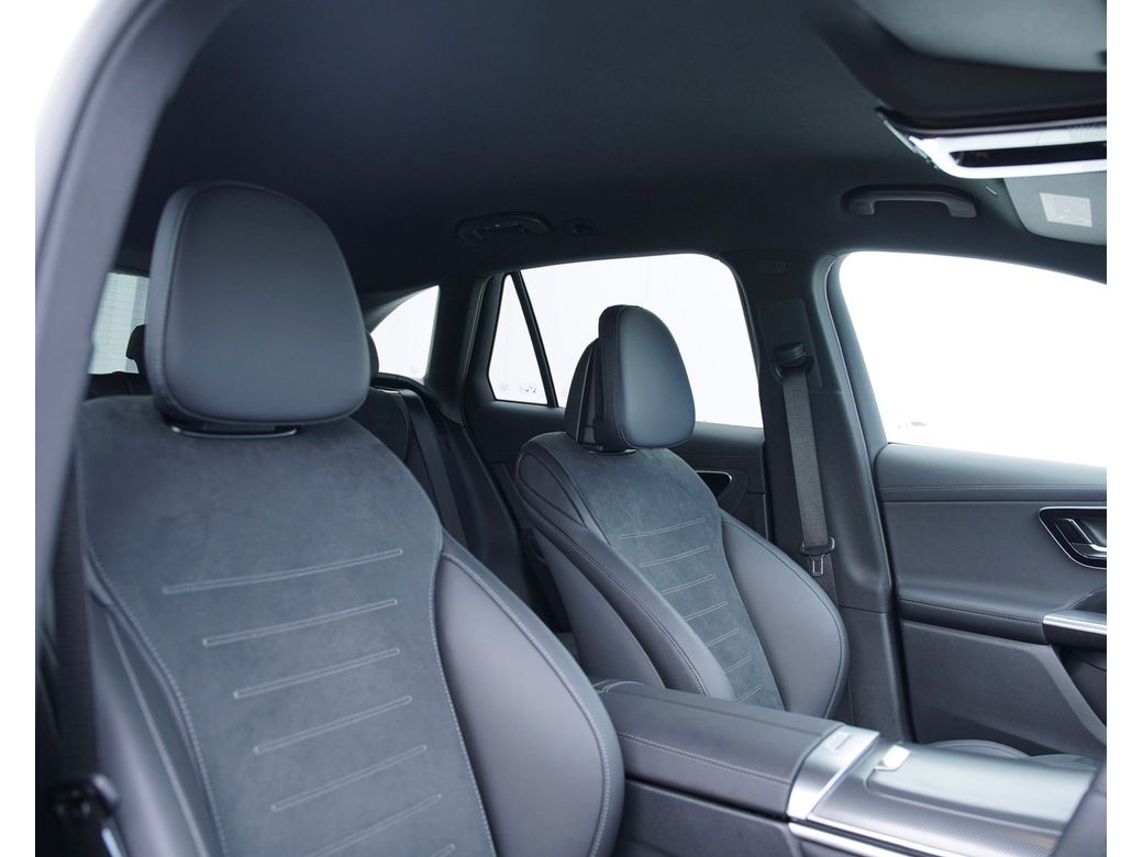 2025 Mercedes-Benz GLC Class