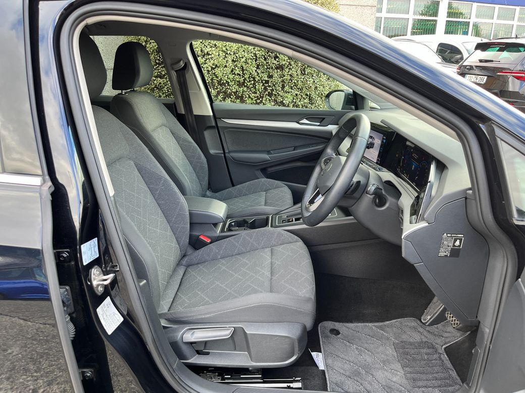 2023 Volkswagen Golf