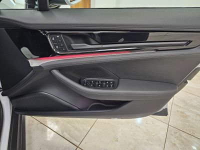 2025 Porsche Panamera