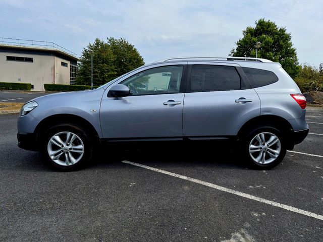 2013 Nissan Qashqai +2