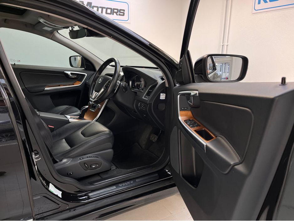 2017 Volvo XC60