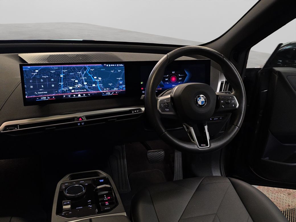 2025 BMW iX