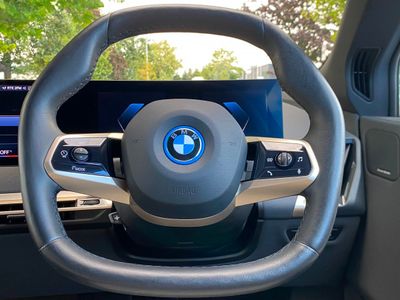 2022 BMW iX