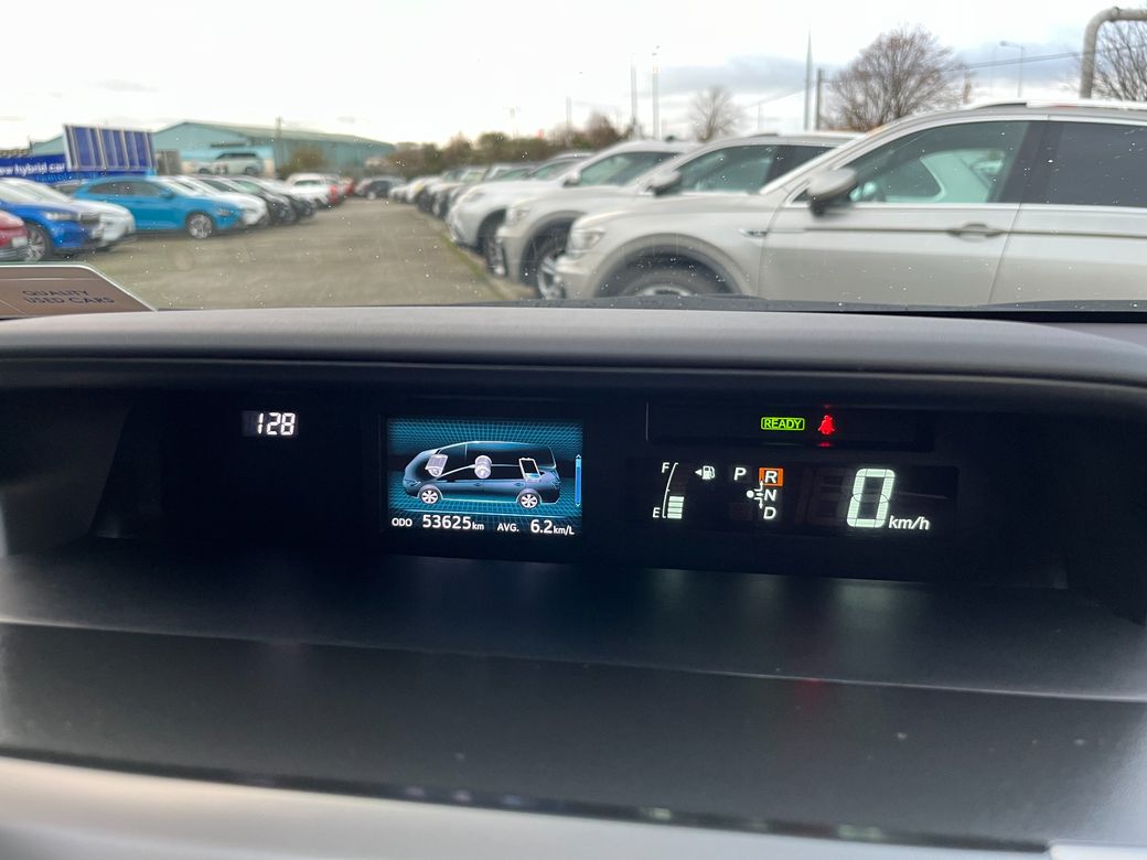 2018 Toyota Prius Alpha