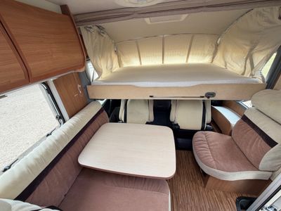 2009 BURSTNER  AVIANO I727 Q/B R.H.D 