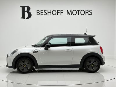 2023 Mini Hatch