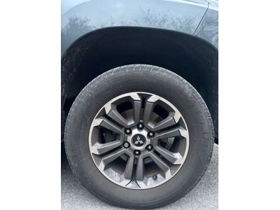 2020 Mitsubishi L200