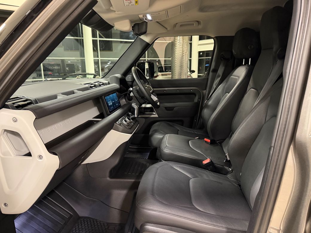 2023 Land Rover Defender